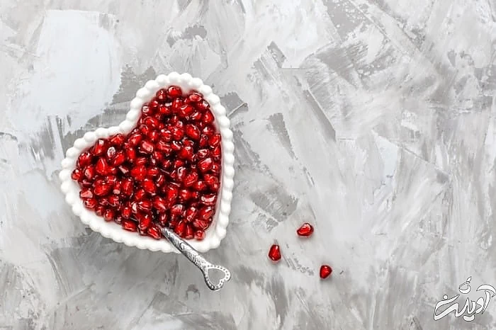 عکس انار در ظرف قلبی ظرف قلبی انار